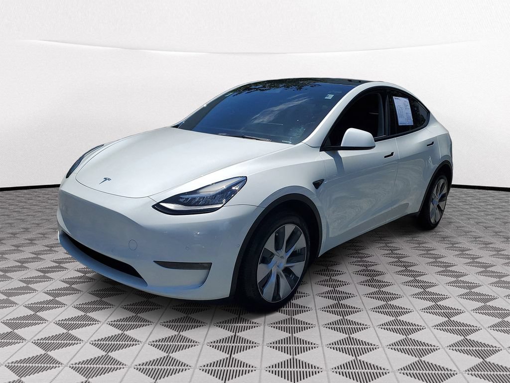 Used 2022 Tesla Model Y Long Range AWD/4WD image 3