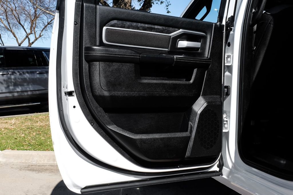 Used 2024 RAM 3500 Big Horn w/ Safety Group AWD/4WD image 48