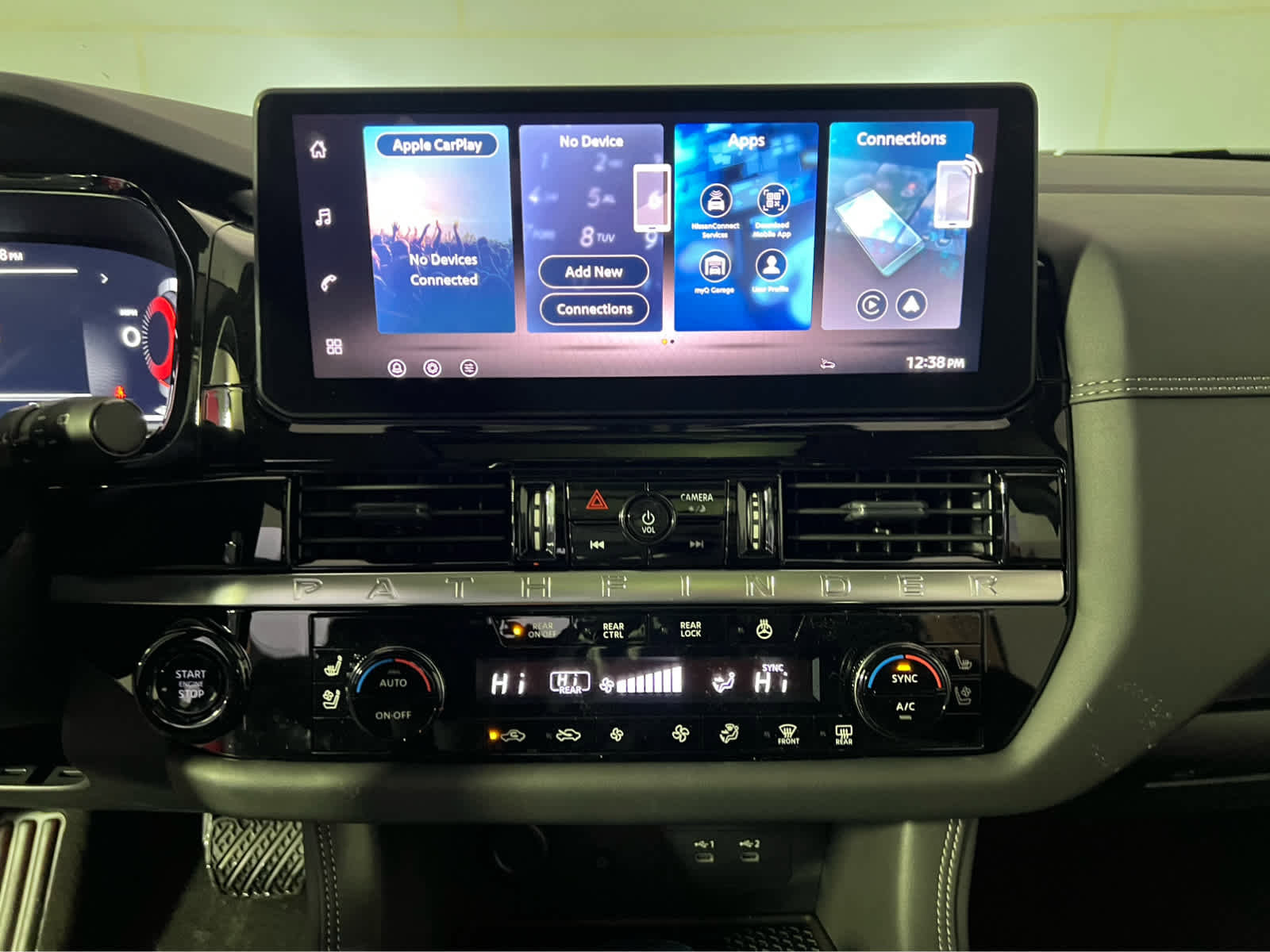 New 2026 Nissan Pathfinder Platinum image 9