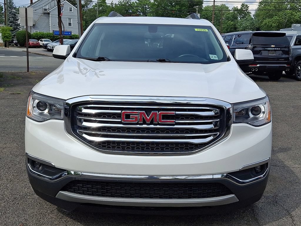Used 2017 GMC Acadia SLT AWD/4WD image 2