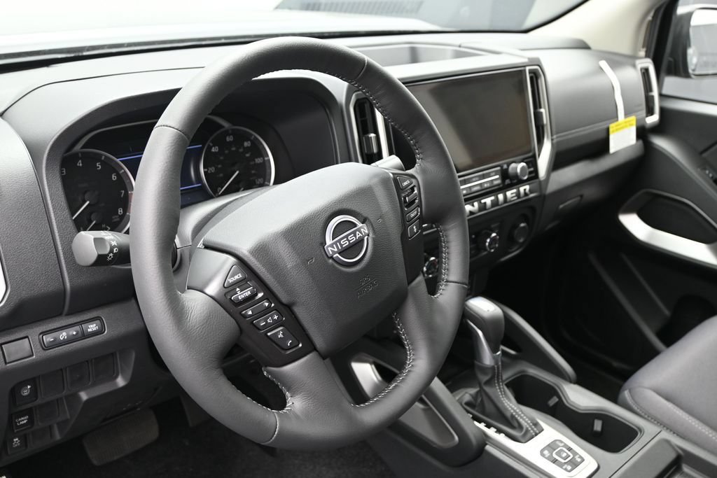 New 2026 Nissan Frontier SV w/ All-Weather Content Package AWD/4WD image 11
