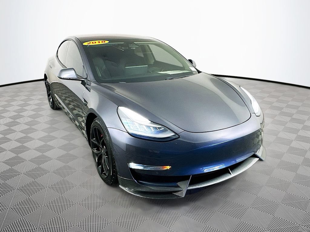 Used 2018 Tesla Model 3 Long Range AWD/4WD image 2