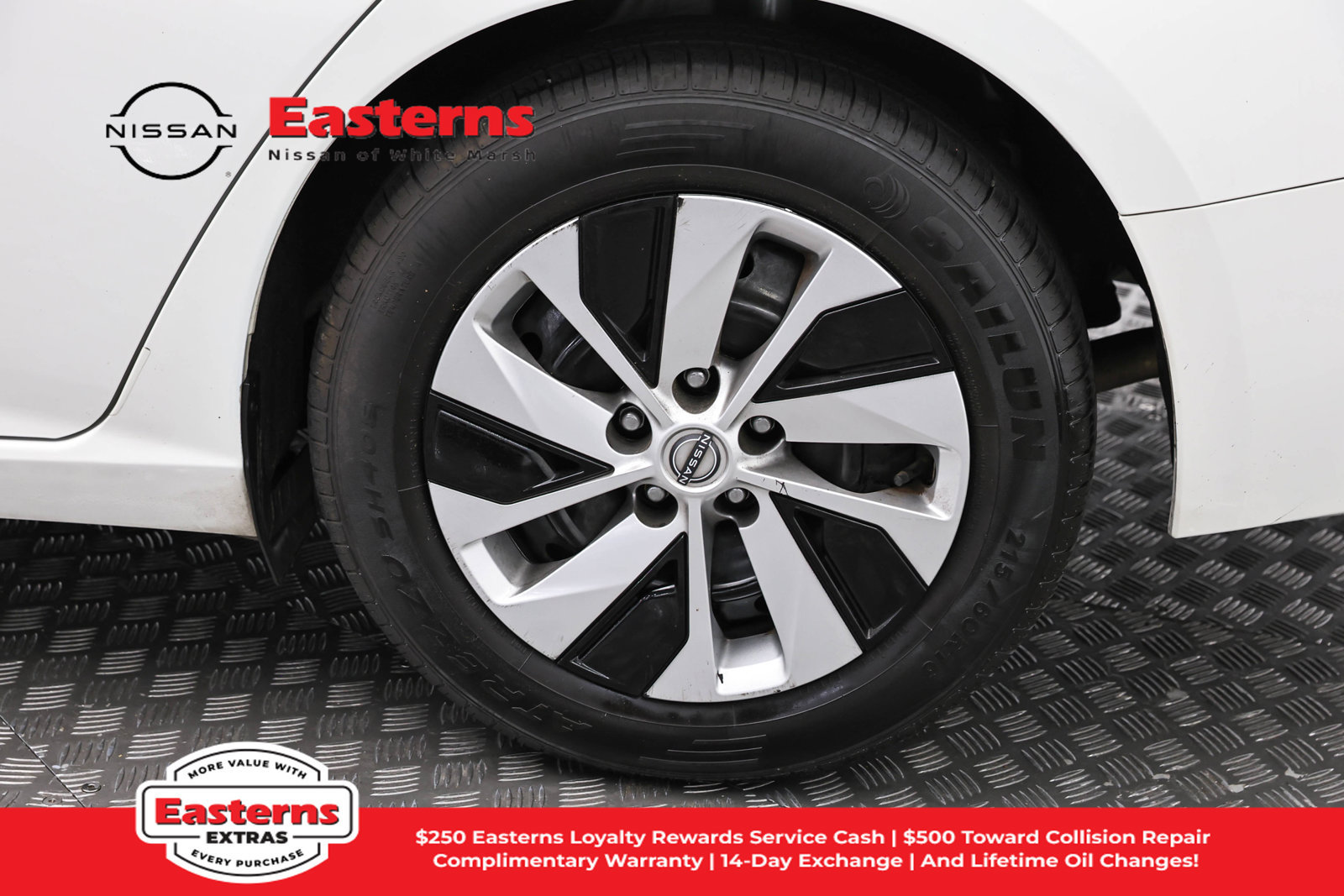 Used 2024 Nissan Altima 2.5 S FWD image 32