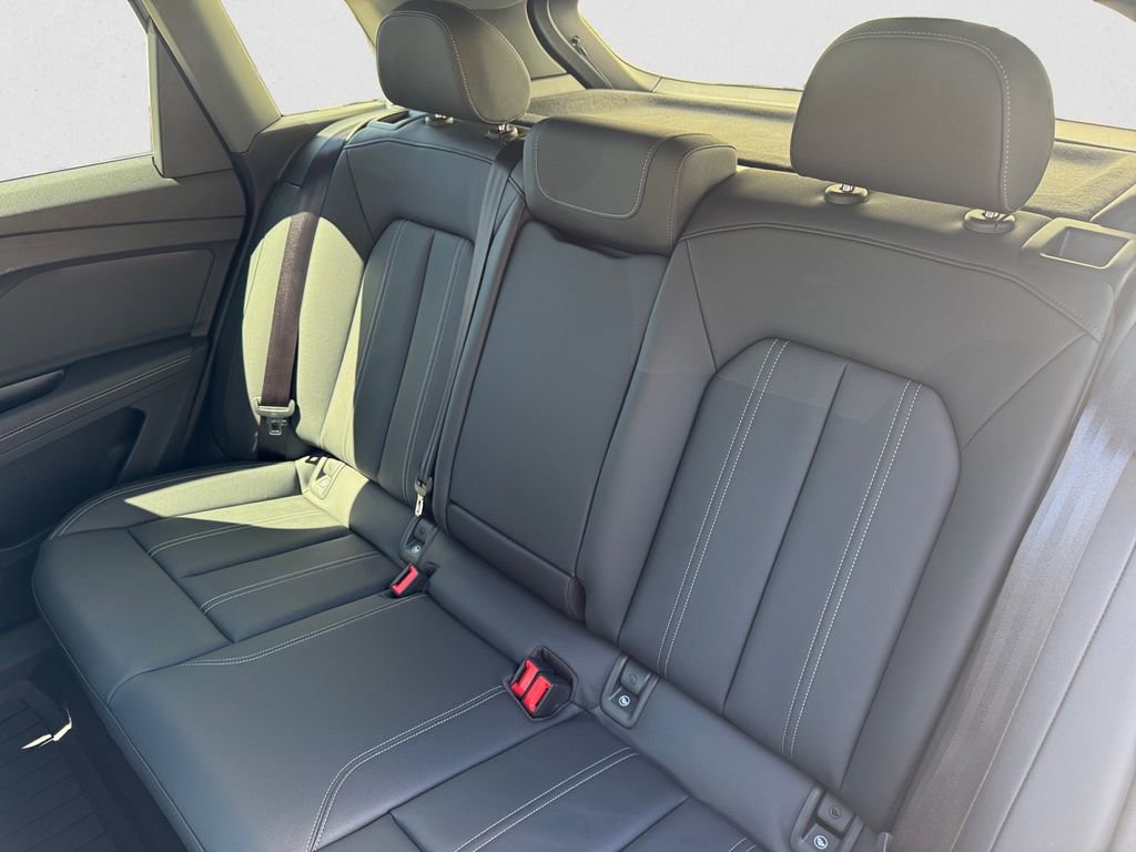 Used 2024 Audi Q4 e-tron Premium Plus w/ Premium Plus image 13