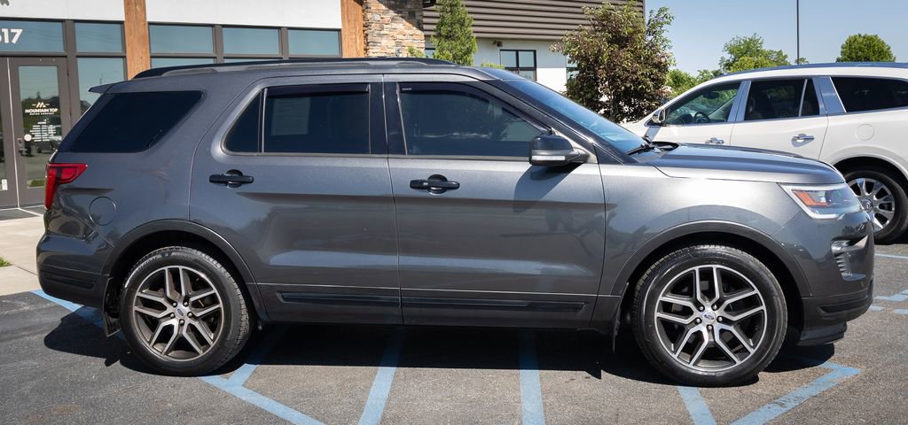 Used 2018 Ford Explorer Sport w/ Equipment Group 401A AWD/4WD image 28