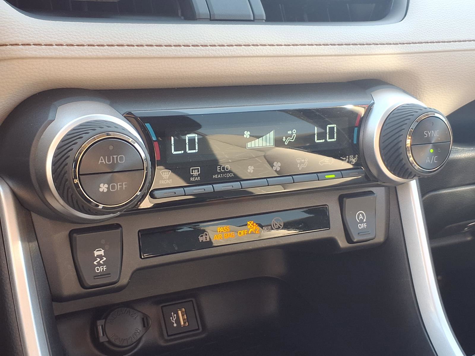Certified 2025 Toyota RAV4 XLE w/ Convenience Package FWD image 10