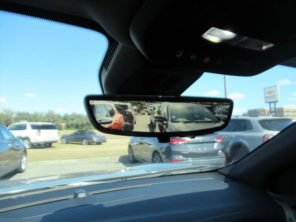 Used 2025 Chevrolet Equinox LT w/ Convenience Package II image 26