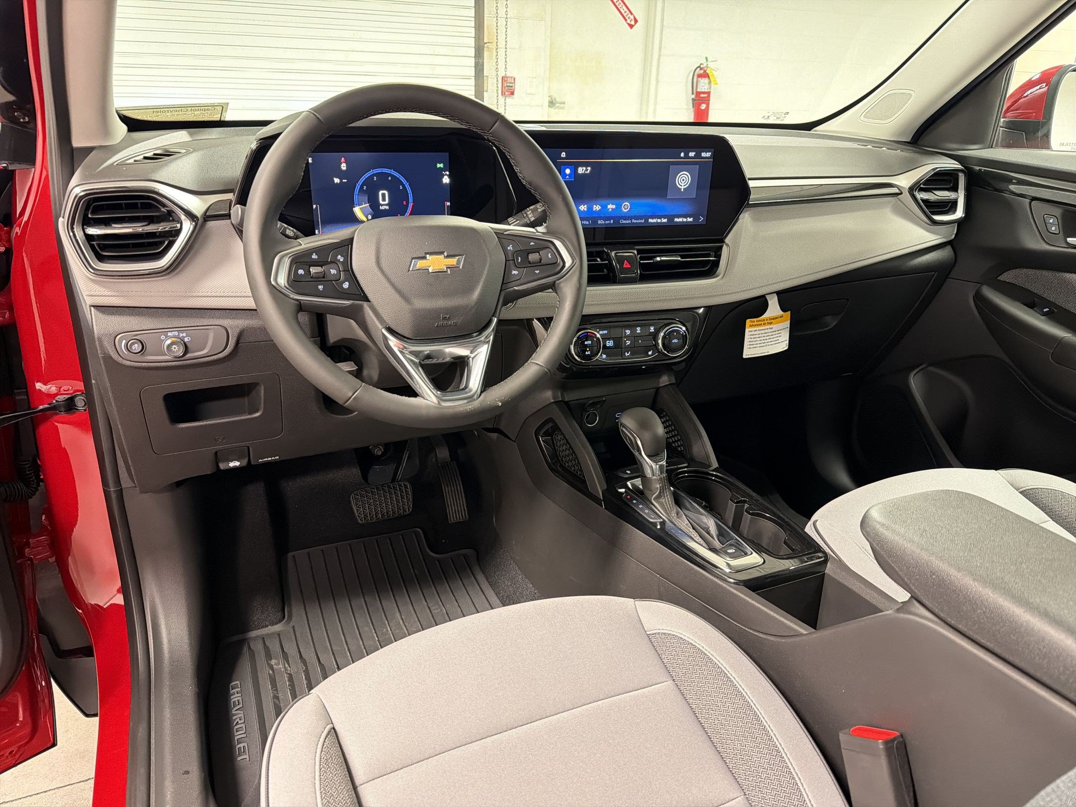 New 2026 Chevrolet TrailBlazer LT w/ Convenience Package FWD image 28