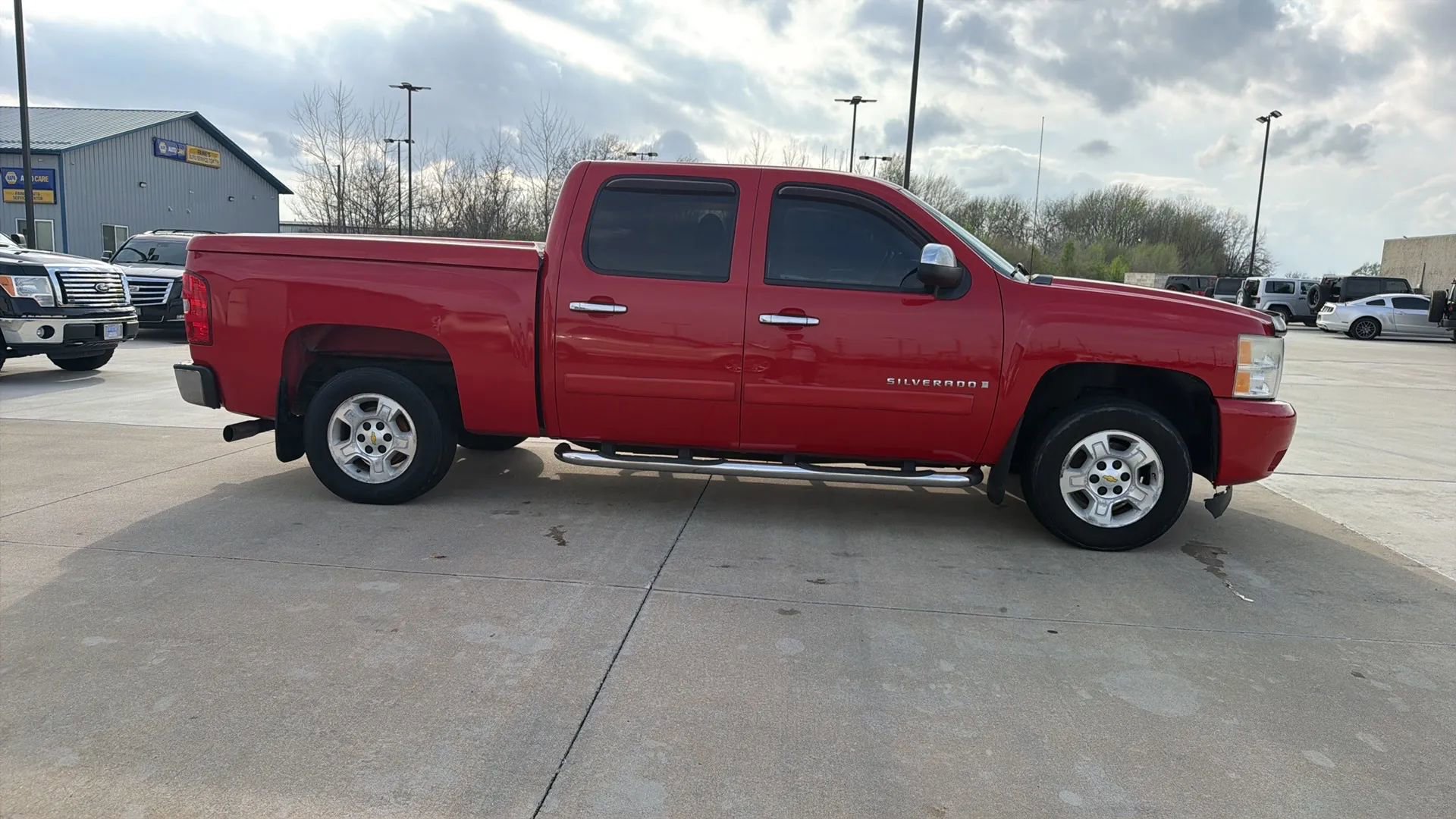 Used 2008 Chevrolet Silverado 1500 LT w/ Towing Package image 28