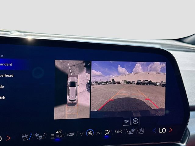 New 2025 Chevrolet Equinox EV RS image 13