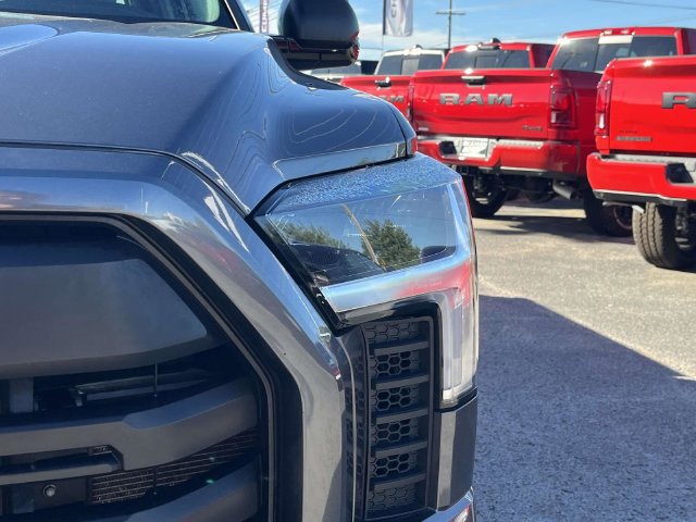 Used 2024 Toyota Tundra SR5 w/ SR5 Convenience Package AWD/4WD image 9