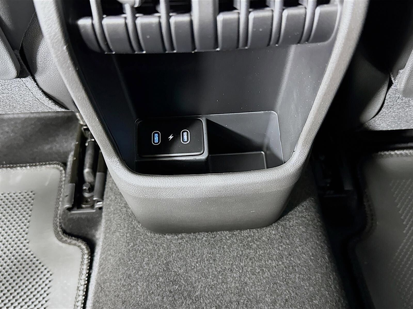 New 2026 Hyundai Kona SEL Premium FWD image 25