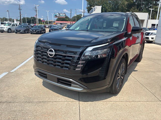 New 2026 Nissan Pathfinder SL FWD image 3