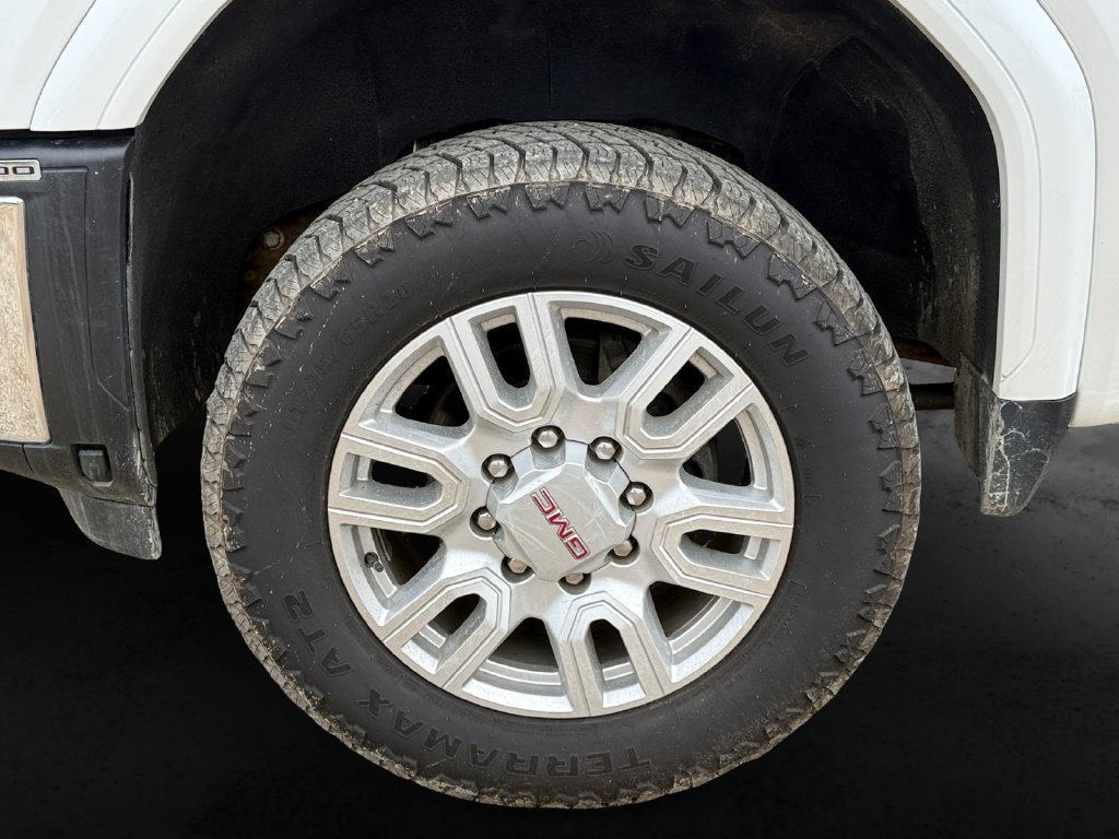 Used 2024 GMC Sierra 2500 SLT w/ SLT Convenience Package AWD/4WD image 13
