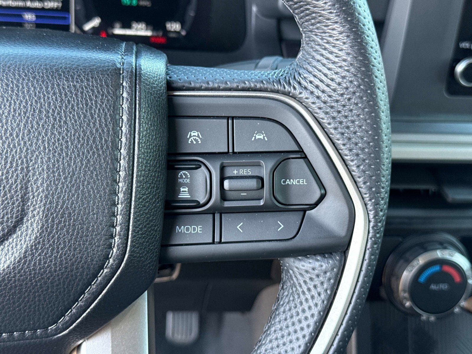 Used 2024 Toyota Tacoma TRD Off-Road AWD/4WD image 30