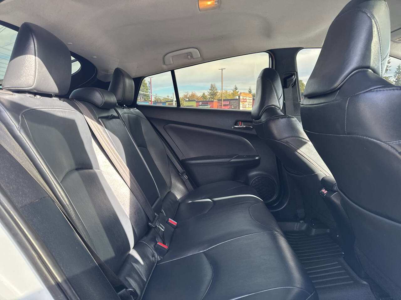 Used 2021 Toyota Prius image 17