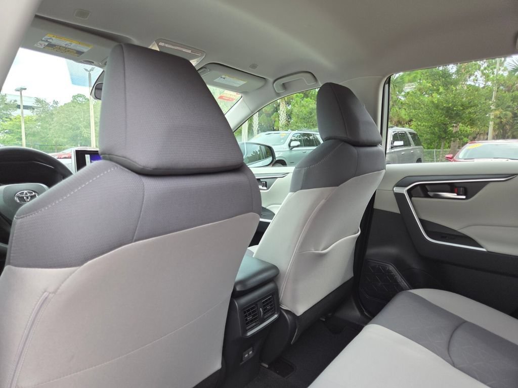 Certified 2025 Toyota RAV4 XLE AWD/4WD image 23