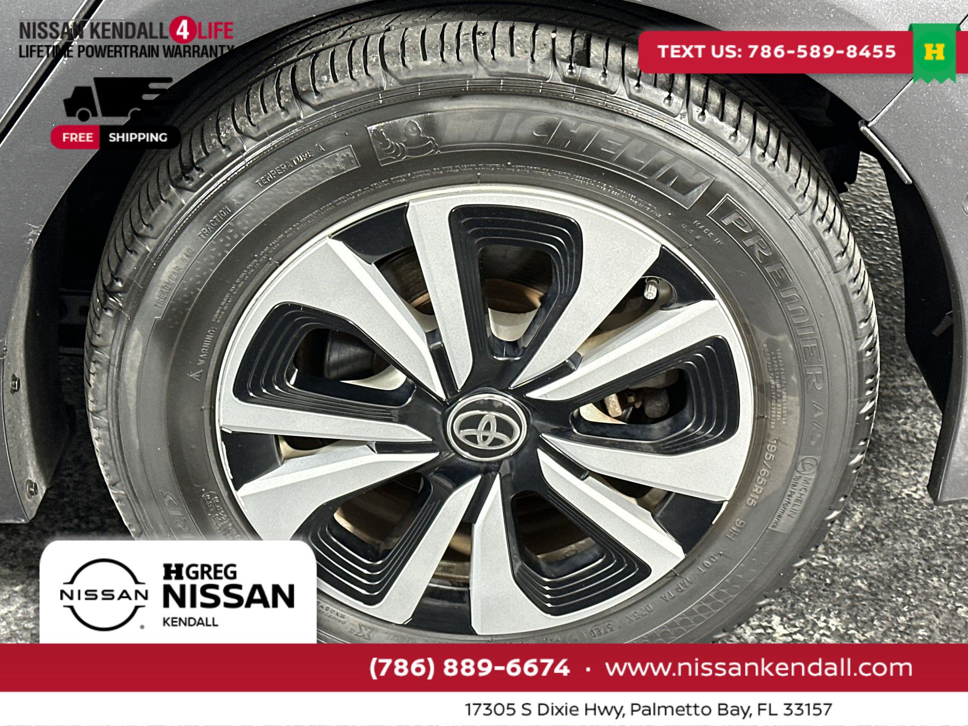 Used 2017 Toyota Prius Prime Advanced image 14