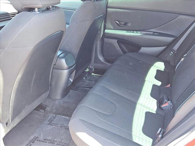 Used 2025 Hyundai Elantra Sport FWD image 23