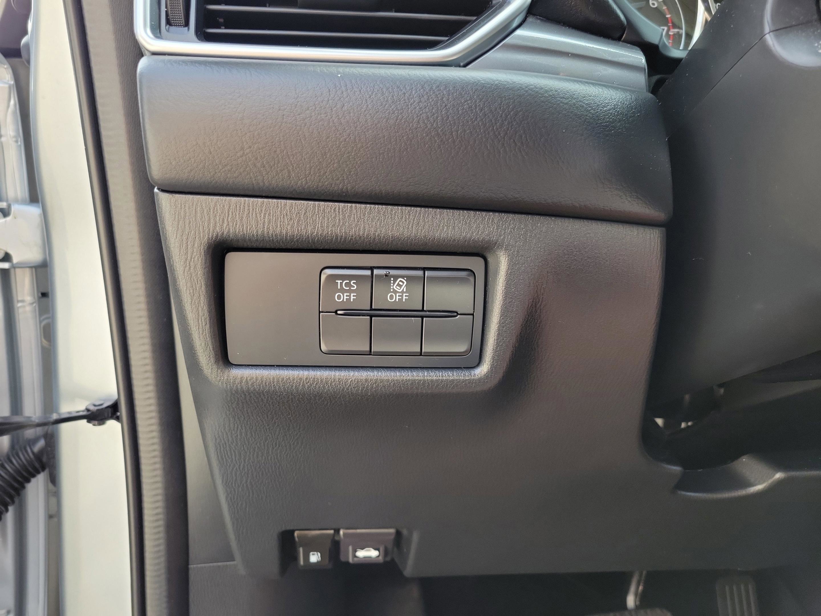 Used 2021 MAZDA CX-5 Touring FWD image 23