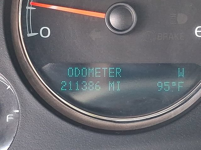 Used 2010 Chevrolet Tahoe LT AWD/4WD image 18
