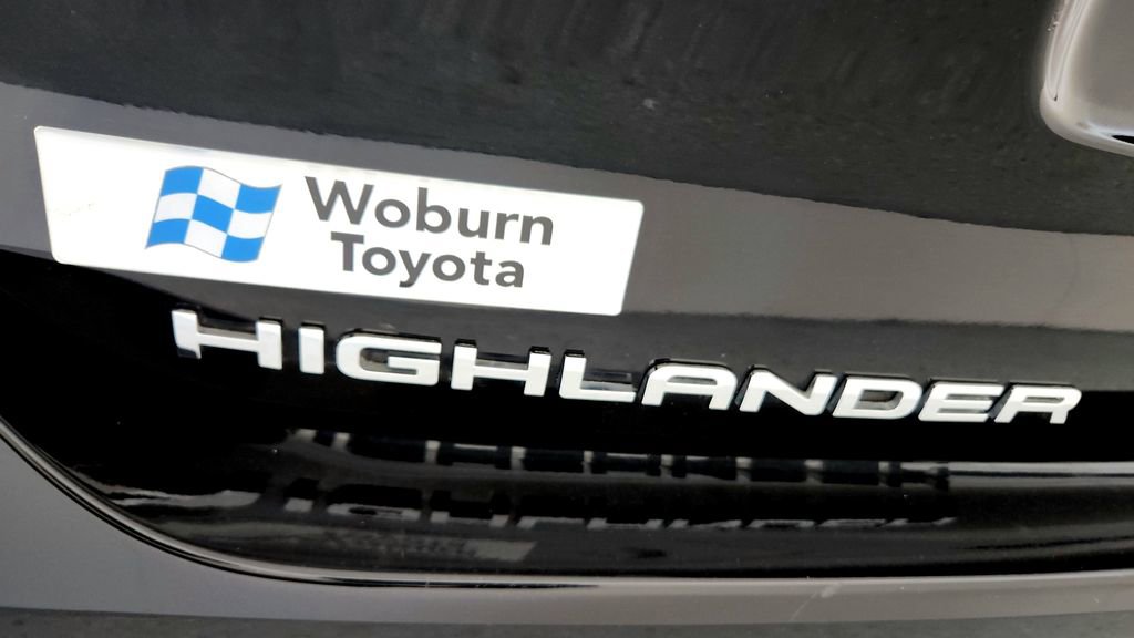 Used 2021 Toyota Highlander XSE AWD/4WD image 13