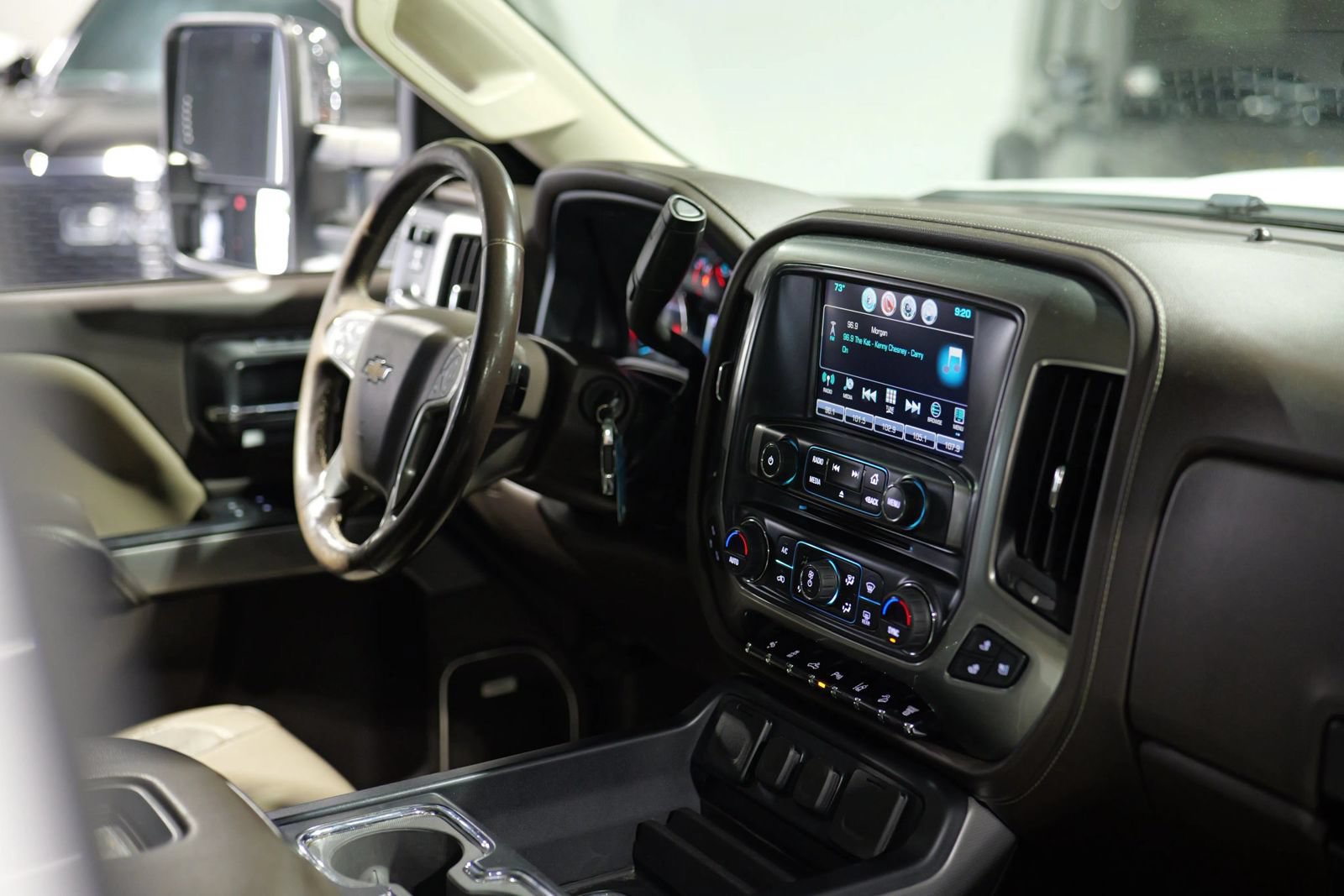 Used 2019 Chevrolet Silverado 2500 LTZ w/ Duramax Plus Package AWD/4WD image 16