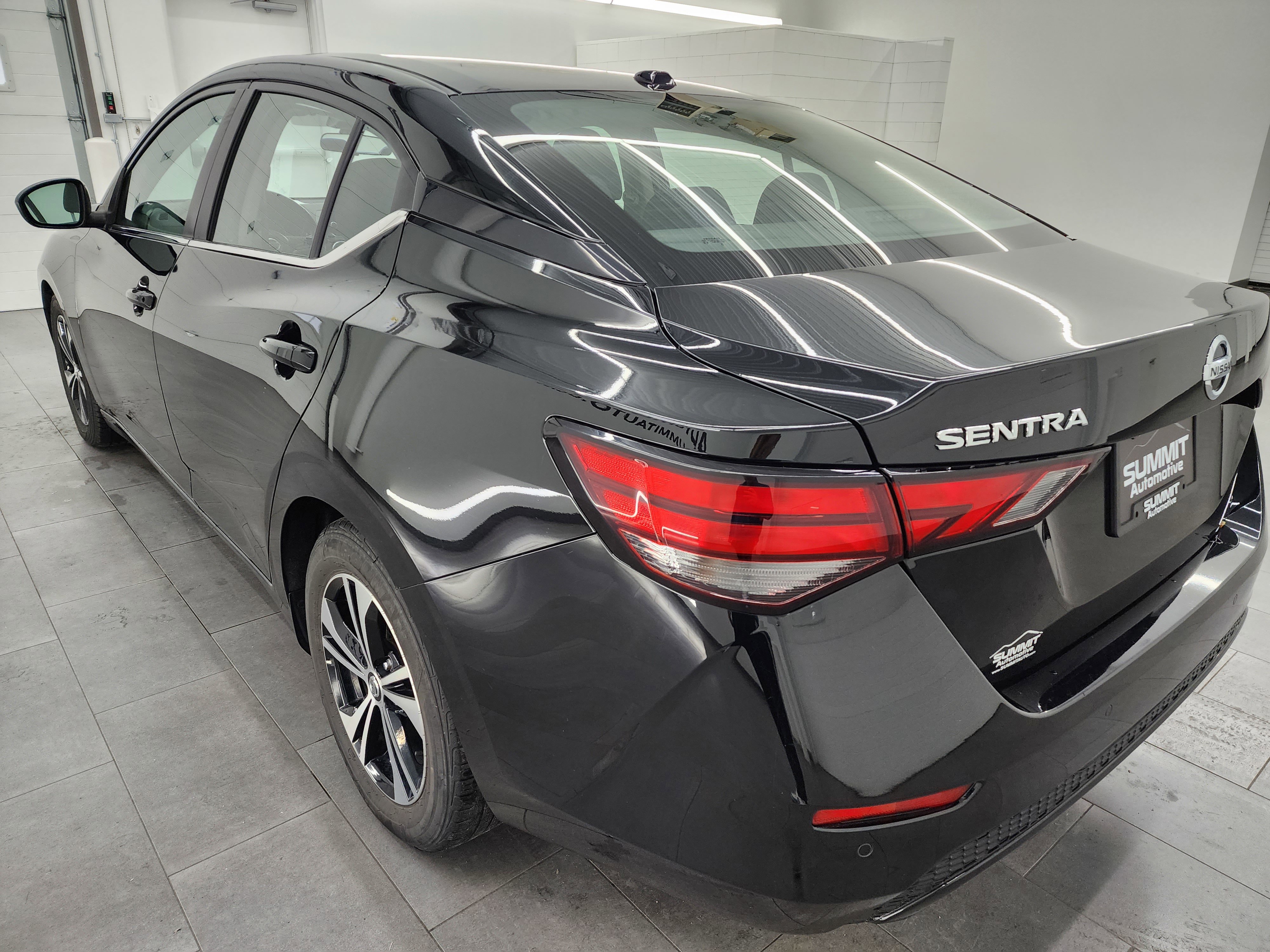 Used 2023 Nissan Sentra SV image 6