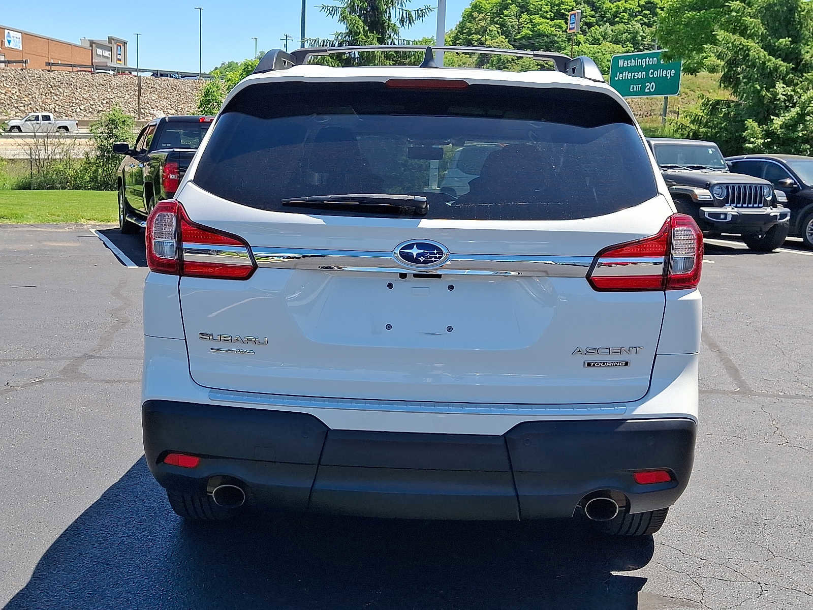 Used 2020 Subaru Ascent Touring w/ Popular Package #3 AWD/4WD image 5