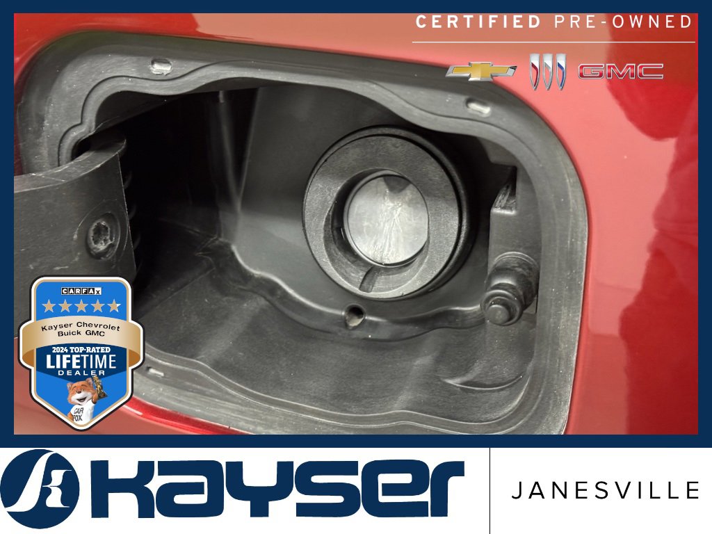 Certified 2023 GMC Acadia SLT w/ Trailering Package image 36