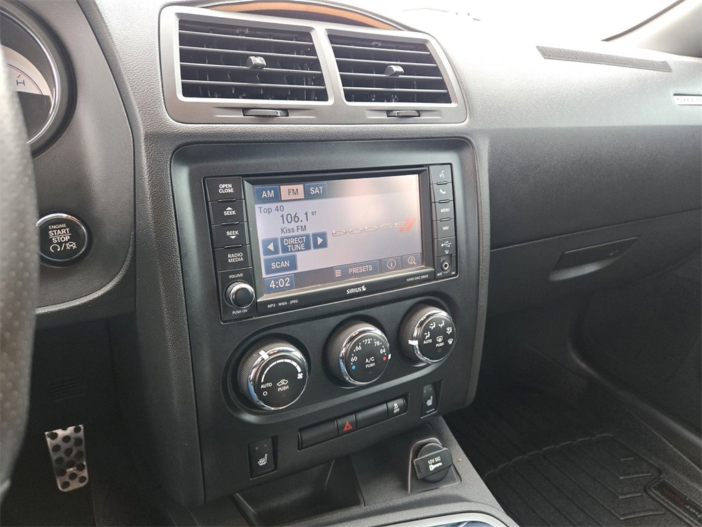 Used 2014 Dodge Challenger R/T image 17