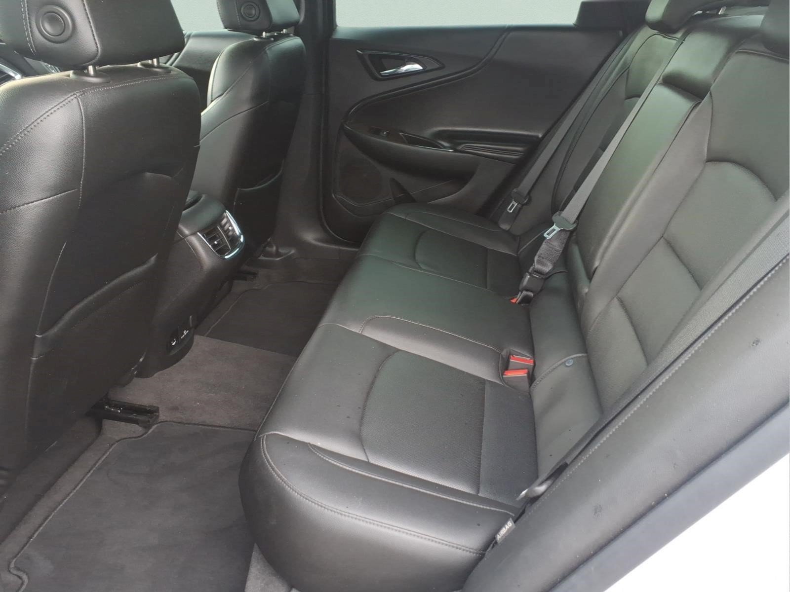 Used 2018 Chevrolet Malibu Premier w/ Premier Sun and Wheel Package FWD image 25