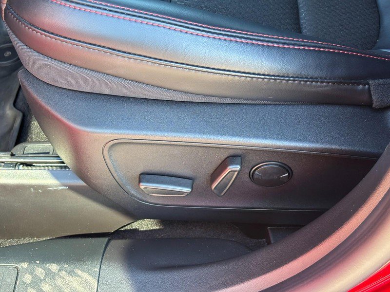 Used 2025 Ford Escape ST-Line Elite image 16