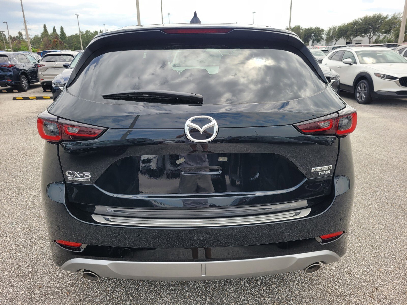 New 2025 MAZDA CX-5 Signature image 12