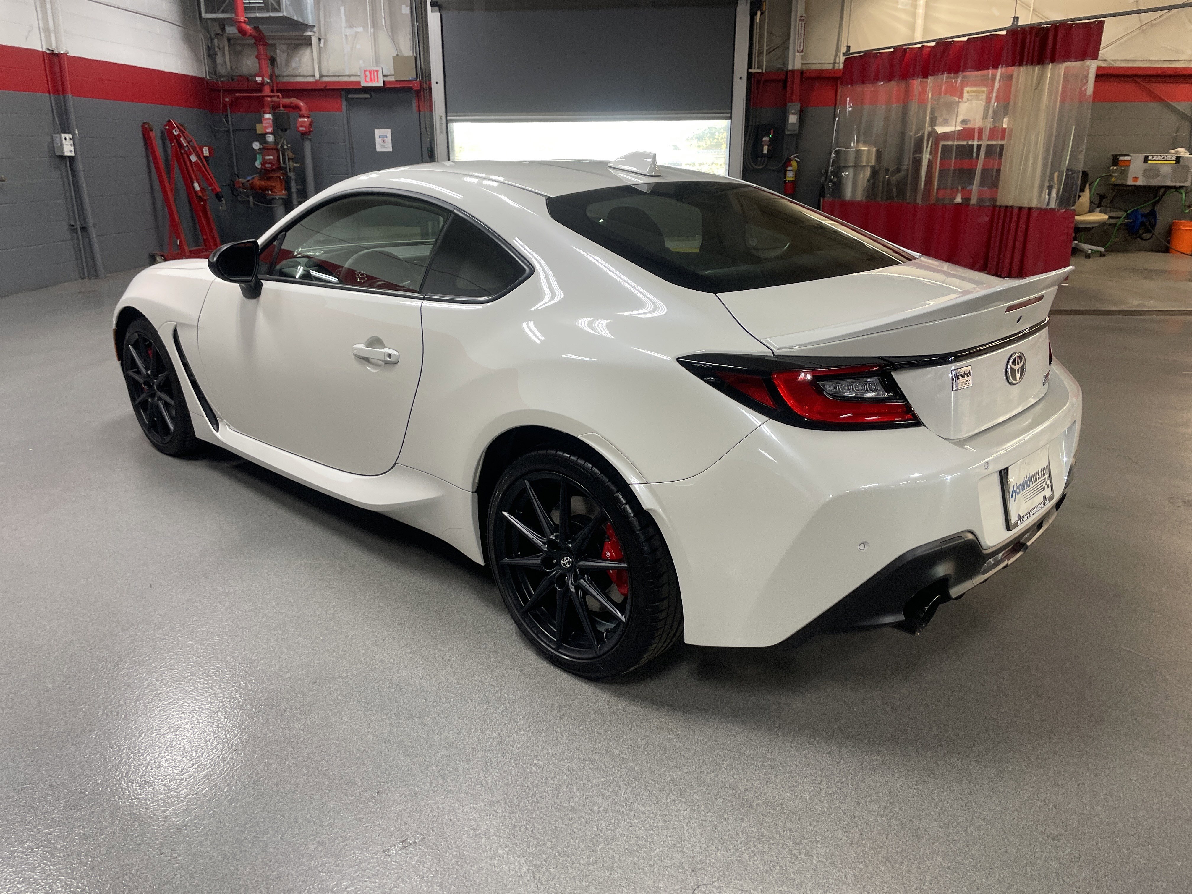 Certified 2025 Toyota GR86 Premium image 8