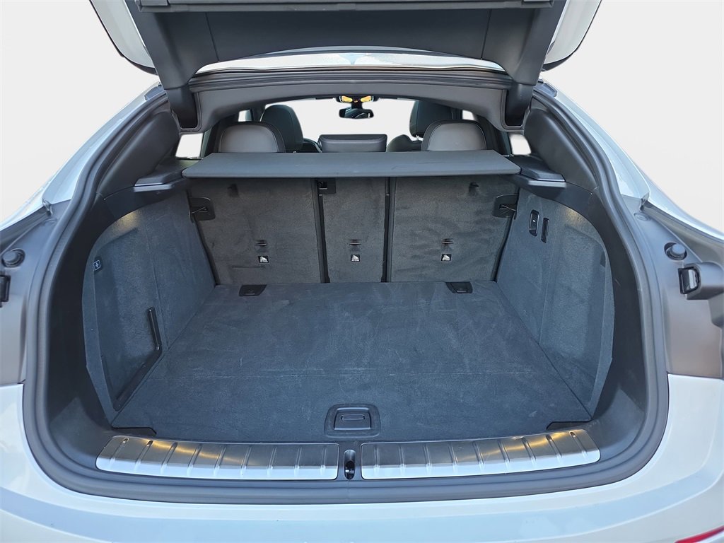 Used 2024 BMW X4 xDrive30i w/ Parking Assistance Package image 14