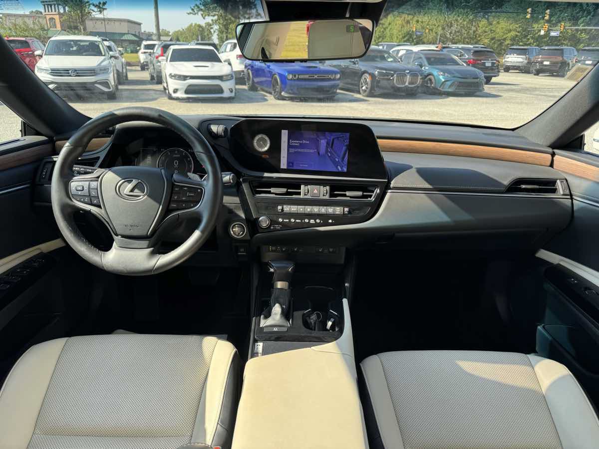 Used 2023 Lexus ES 350 w/ Premium Package FWD image 15