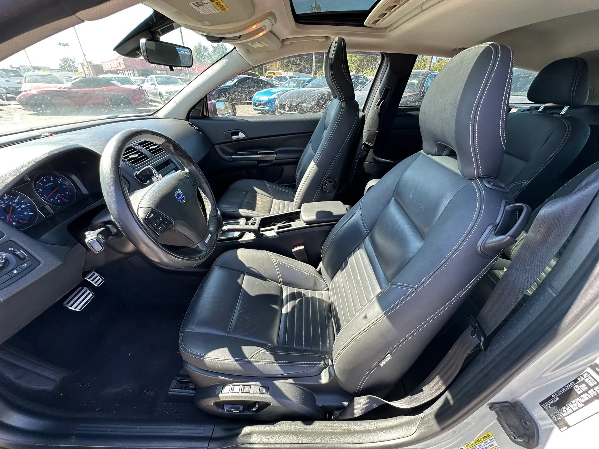 Used 2012 Volvo C30 T5 R-Design w/ Climate Pkg FWD image 10