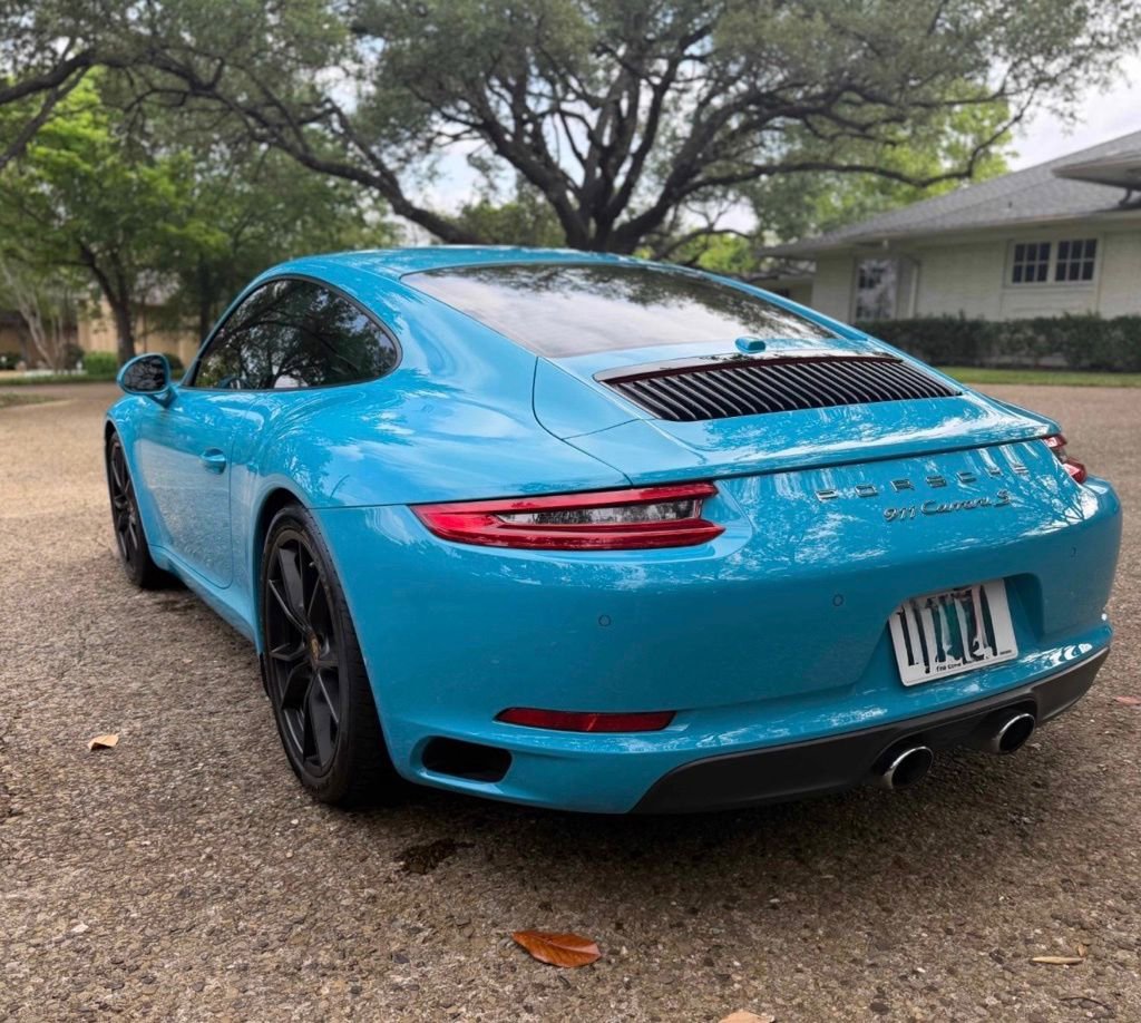 Used 2017 Porsche 911 Carrera S RWD image 3