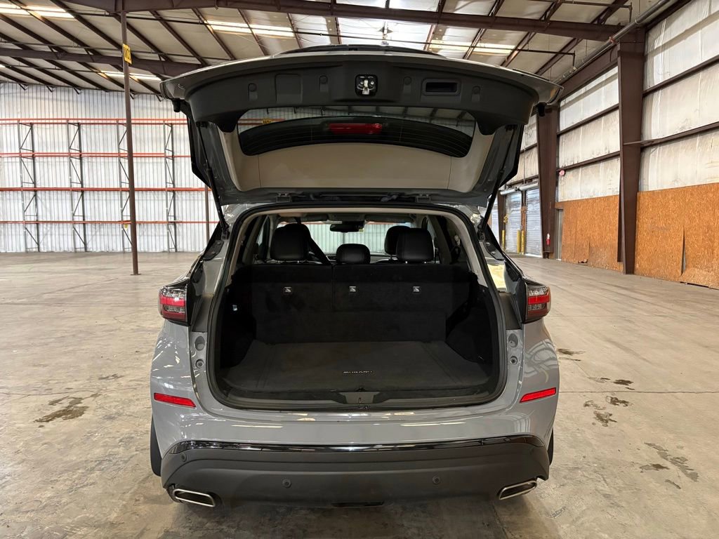 Used 2024 Nissan Murano SV w/ SV Midnight Edition Package image 14