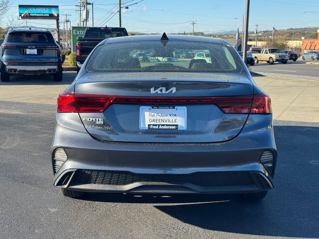 Used 2024 Kia Forte LX image 4