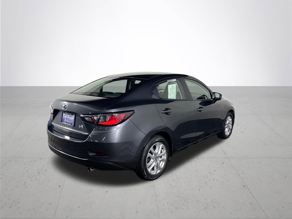 Used 2017 Toyota Yaris iA image 6