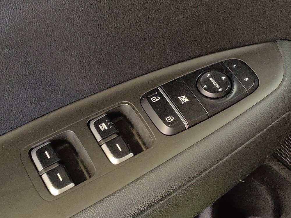 Used 2018 Kia Optima S image 27