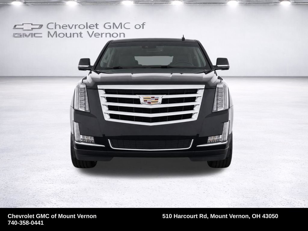 Used 2018 Cadillac Escalade Platinum AWD/4WD image 5