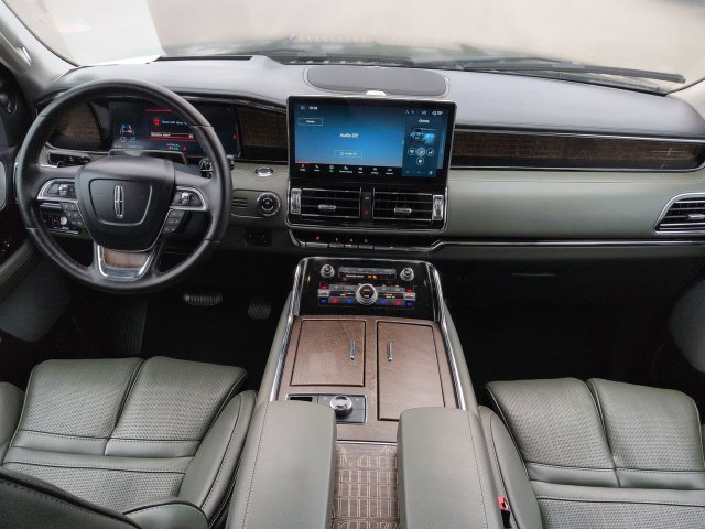 Used 2022 Lincoln Navigator Black Label AWD/4WD image 15