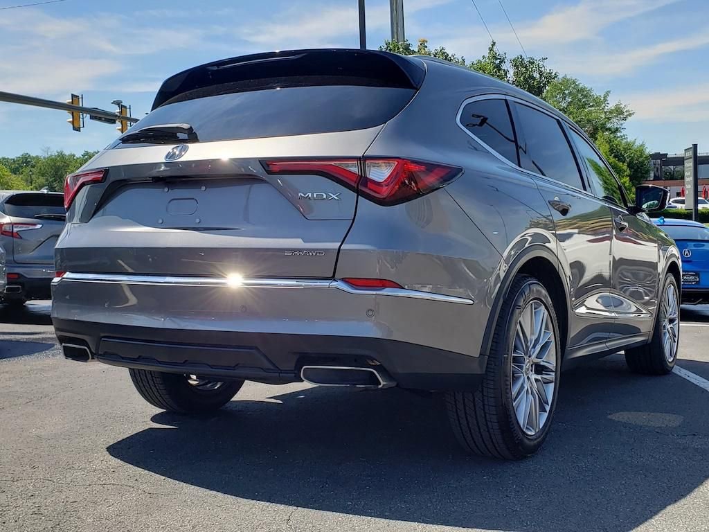 Used 2023 Acura MDX SH-AWD w/ Advance Package image 10