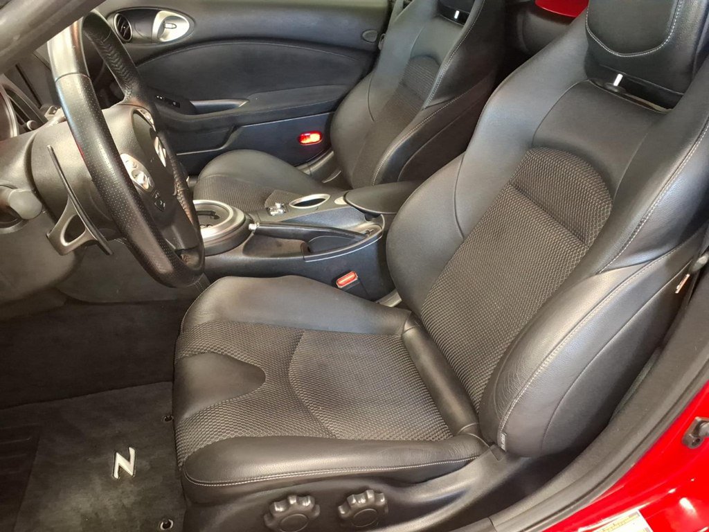 Used 2014 Nissan 370Z Touring Roadster w/ Sport Pkg w/ Sport Package RWD image 10