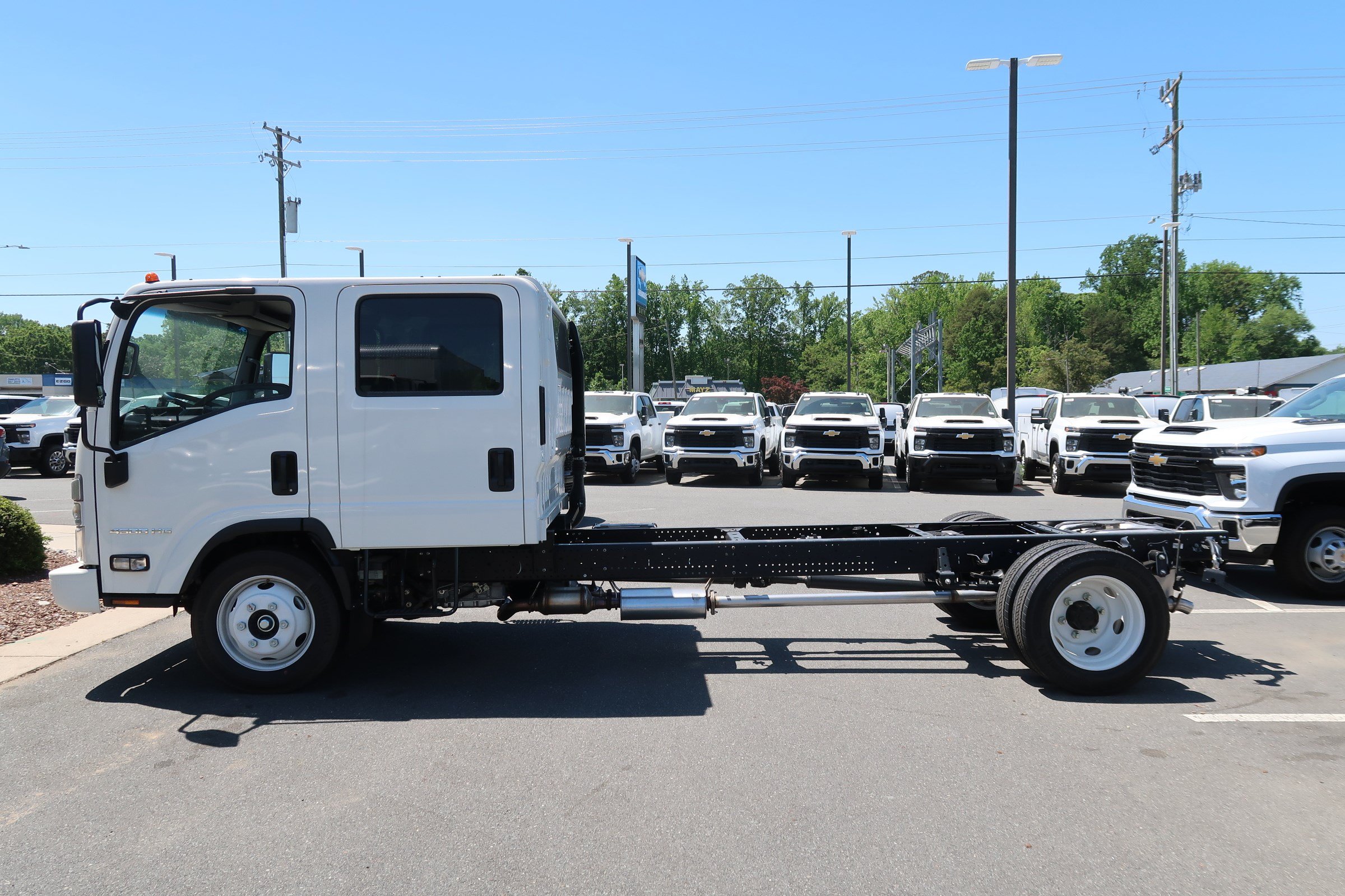 New 2026 Chevrolet Low Cab Forward RWD image 8