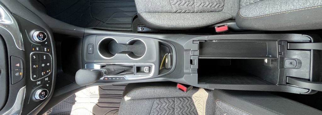 Certified 2024 Chevrolet Equinox LT w/ LPO, Floor Liner Package FWD image 15
