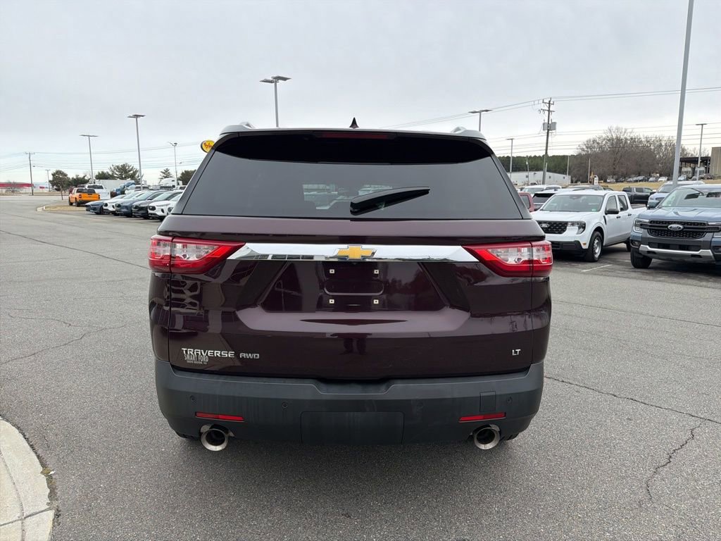 Used 2018 Chevrolet Traverse LT image 4